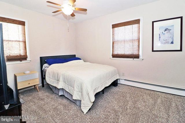 37 ZEELAND DR, Toms River, NJ 08757