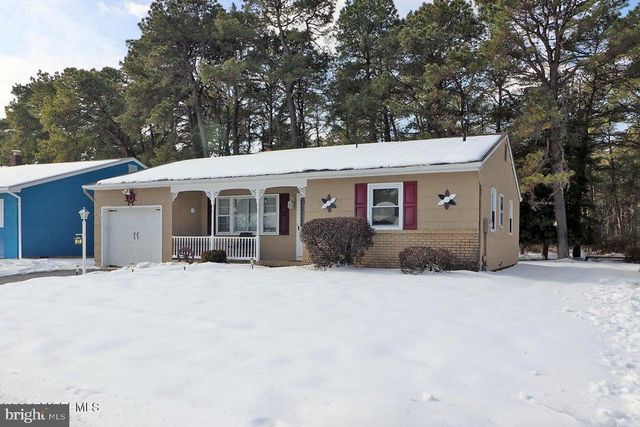 37 ZEELAND DR, Toms River, NJ 08757