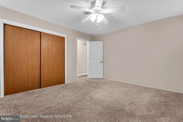 37 ZEELAND DR, Toms River, NJ 08757