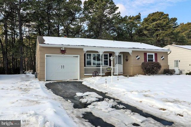 37 ZEELAND DR, Toms River, NJ 08757