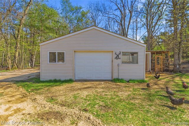 3295 Burning Tree Lane, Attica, MI 48412