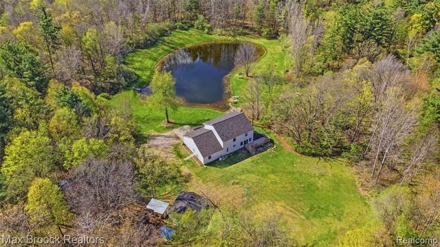 3295 Burning Tree Lane, Attica, MI 48412
