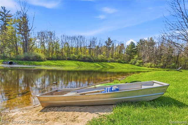 3295 Burning Tree Lane, Attica, MI 48412