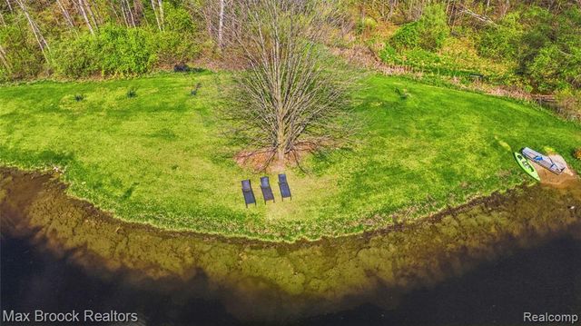 3295 Burning Tree Lane, Attica, MI 48412