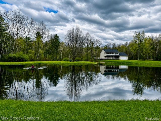 3295 Burning Tree Lane, Attica, MI 48412