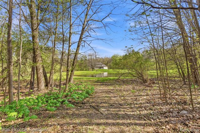 3295 Burning Tree Lane, Attica, MI 48412