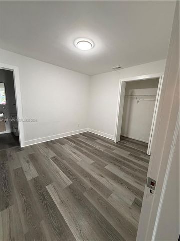 706 S F Street N, Lake Worth, FL 33460