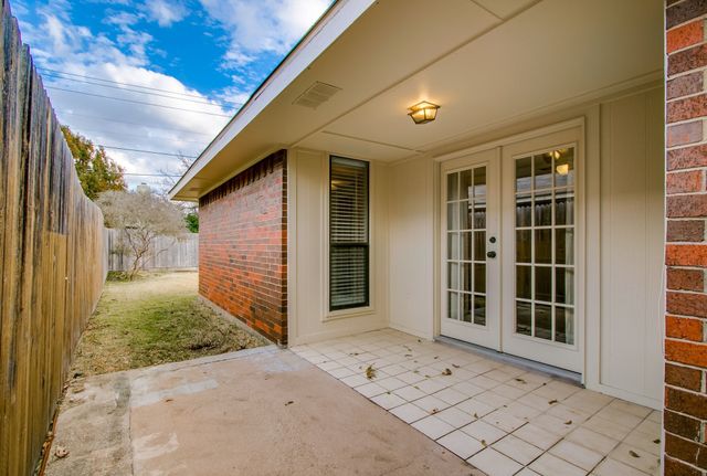 3712 Roussillon Drive, Carrollton, TX 75007