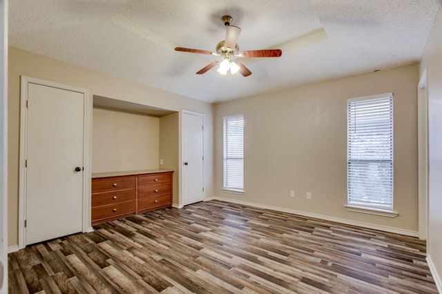 3712 Roussillon Drive, Carrollton, TX 75007