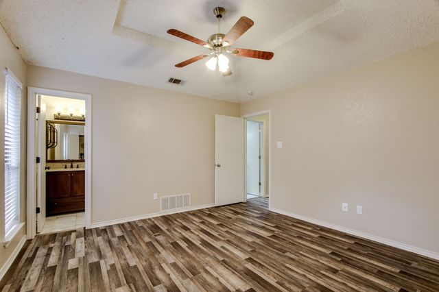 3712 Roussillon Drive, Carrollton, TX 75007