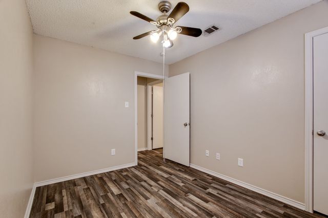 3712 Roussillon Drive, Carrollton, TX 75007