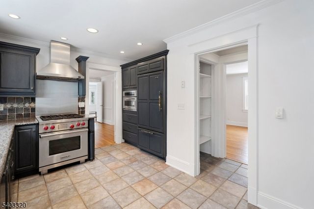 170 New Providence Rd, Mountainside Boro, NJ 07092