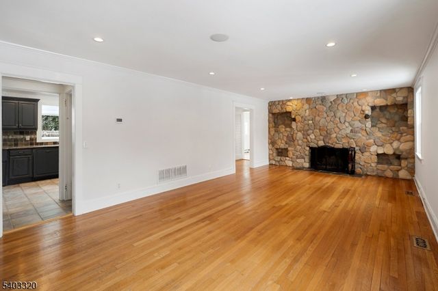 170 New Providence Rd, Mountainside Boro, NJ 07092