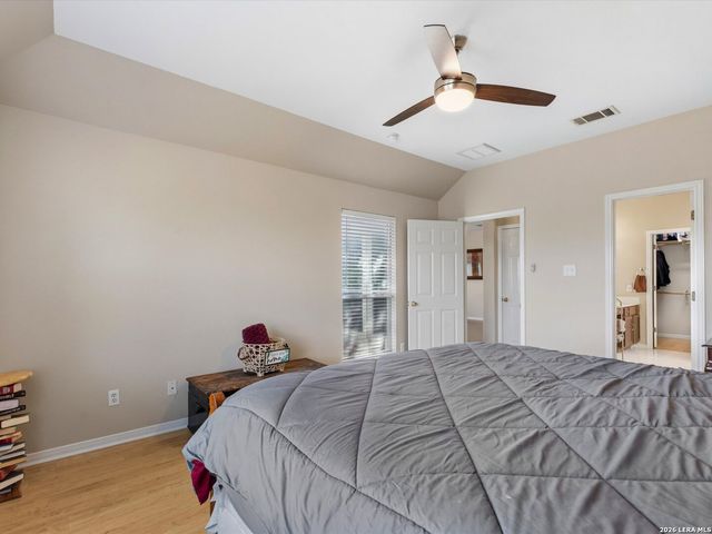 560 GINSBERG DR, Schertz, TX 78154