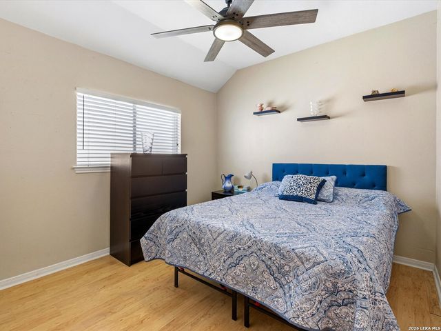 560 GINSBERG DR, Schertz, TX 78154
