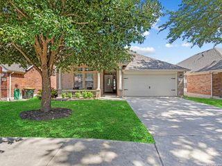 560 GINSBERG DR, Schertz, TX 78154