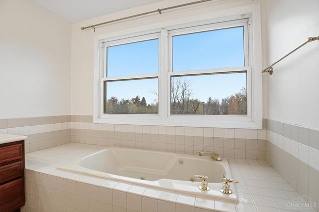 2834 Afton Valley Court, Deerfield Twp., OH 45039