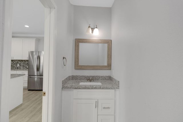 9032 Jutland Road, Houston, TX 77033