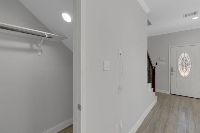 9032 Jutland Road, Houston, TX 77033