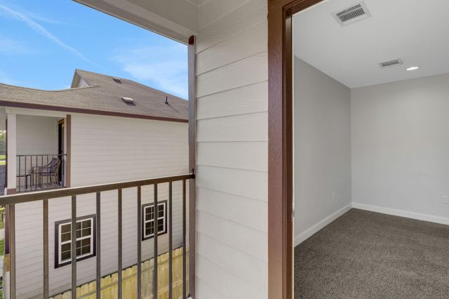 9032 Jutland Road, Houston, TX 77033