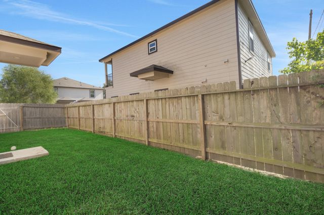 9032 Jutland Road, Houston, TX 77033