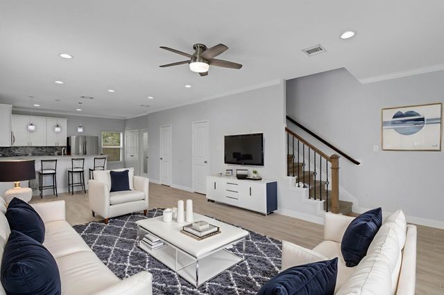 9032 Jutland Road, Houston, TX 77033