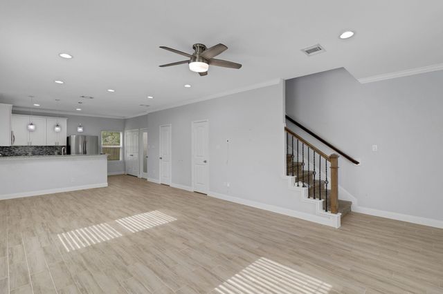 9032 Jutland Road, Houston, TX 77033