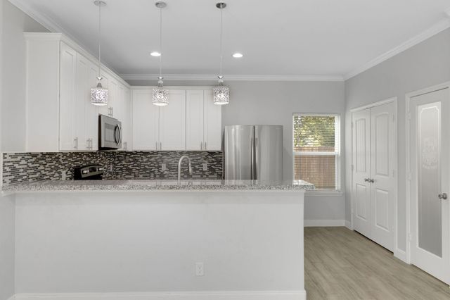 9032 Jutland Road, Houston, TX 77033