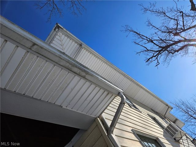12414 Forest Grove Avenue, Cleveland, OH 44108