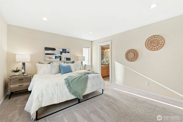 723 N 198th Street, Shoreline, WA 98133