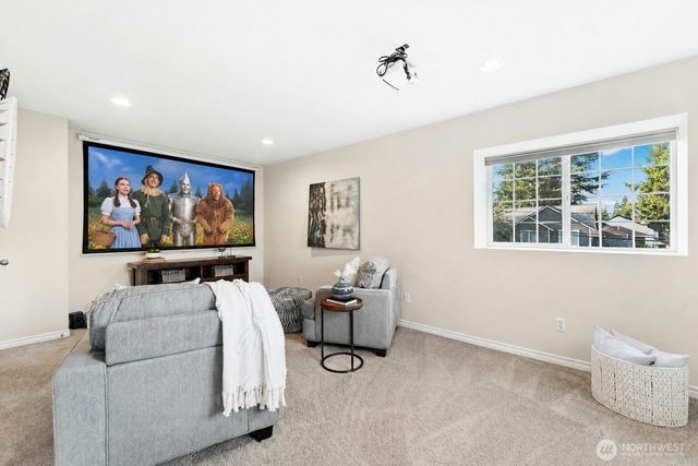 723 N 198th Street, Shoreline, WA 98133