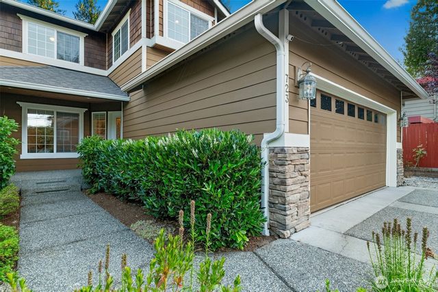 723 N 198th Street, Shoreline, WA 98133