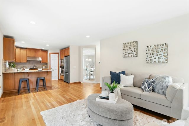 723 N 198th Street, Shoreline, WA 98133