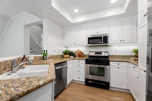 171 Stepping Stone, Irvine, CA 92603
