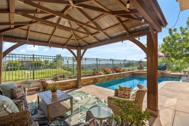71 Golf Ridge Drive, Rancho Santa Margarita, CA 92679