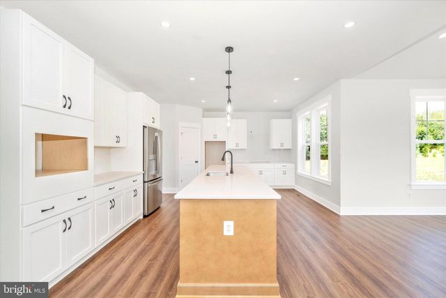 20406 TROUT DR, Hagerstown, MD 21740