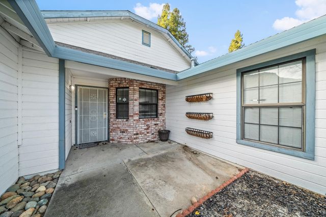 9038 Weeping Fig Way, Elk Grove, CA 95758