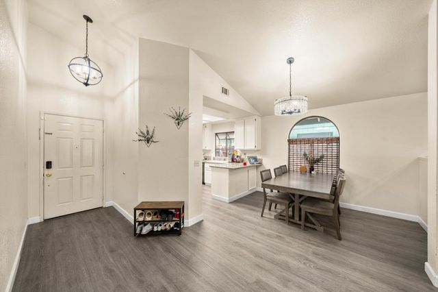 9038 Weeping Fig Way, Elk Grove, CA 95758