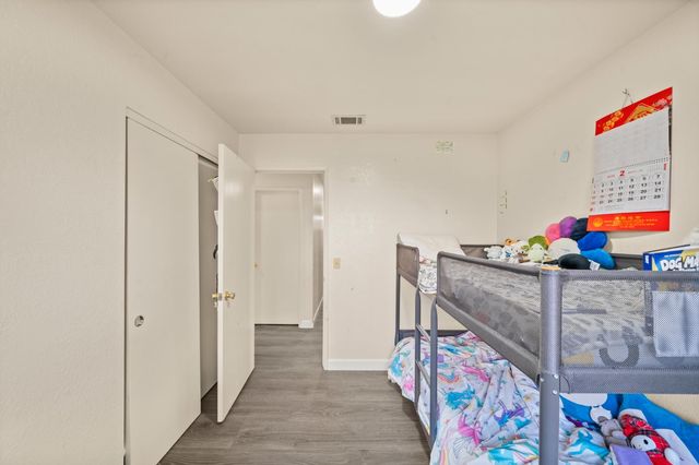 9038 Weeping Fig Way, Elk Grove, CA 95758