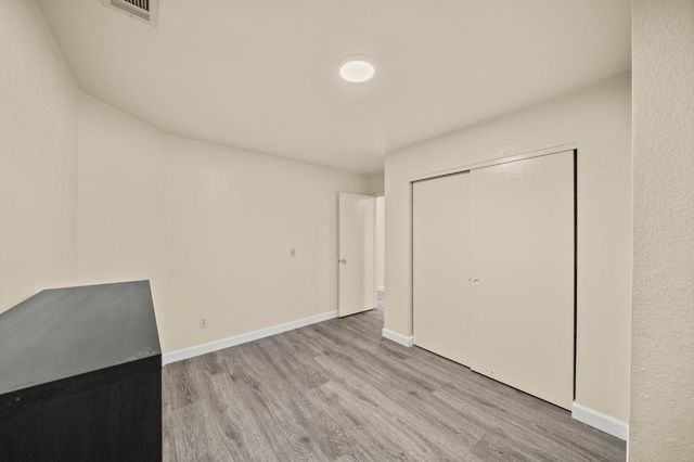 9038 Weeping Fig Way, Elk Grove, CA 95758