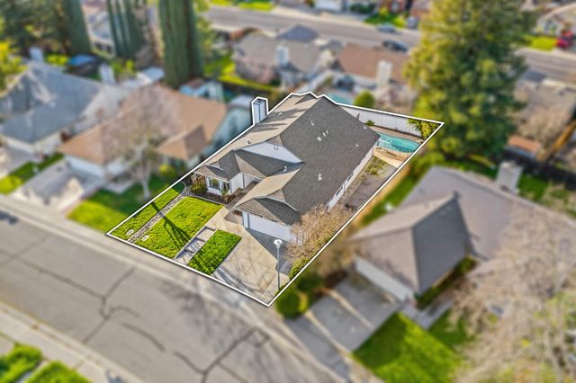 9038 Weeping Fig Way, Elk Grove, CA 95758