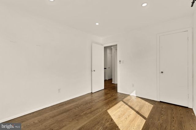 215 HAWAII AVE NE, Washington, DC 20011