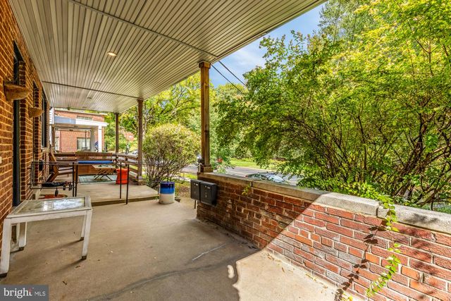 215 HAWAII AVE NE, Washington, DC 20011