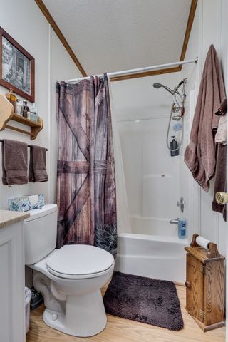 3895 Old Stewart Rd, Tennessee Ridge, TN 37178