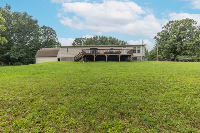 3895 Old Stewart Rd, Tennessee Ridge, TN 37178