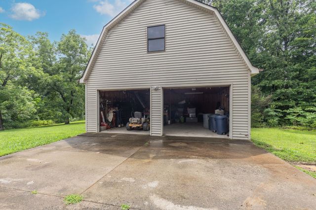 3895 Old Stewart Rd, Tennessee Ridge, TN 37178