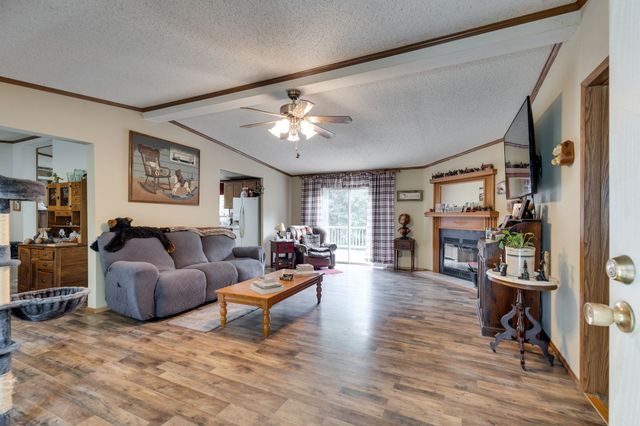 3895 Old Stewart Rd, Tennessee Ridge, TN 37178