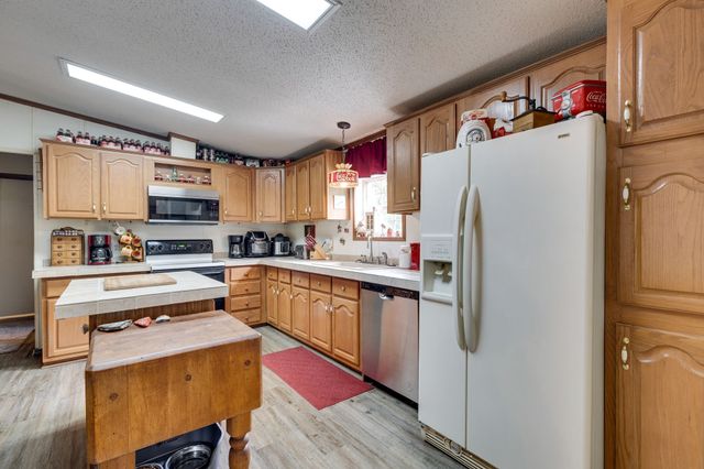 3895 Old Stewart Rd, Tennessee Ridge, TN 37178