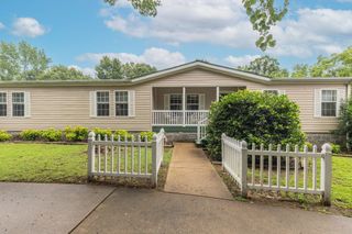3895 Old Stewart Rd, Tennessee Ridge, TN 37178
