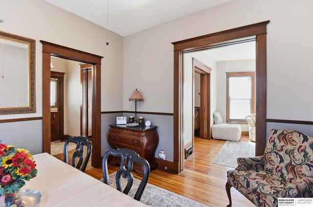 136 N 40th Street, Omaha, NE 68131